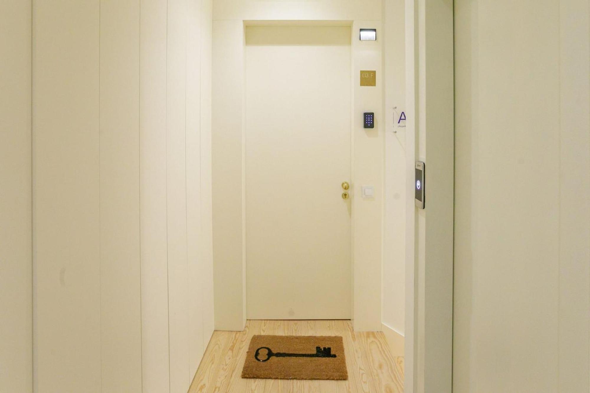 Door 65 - Historical Center Apartments OOporto Extérieur photo